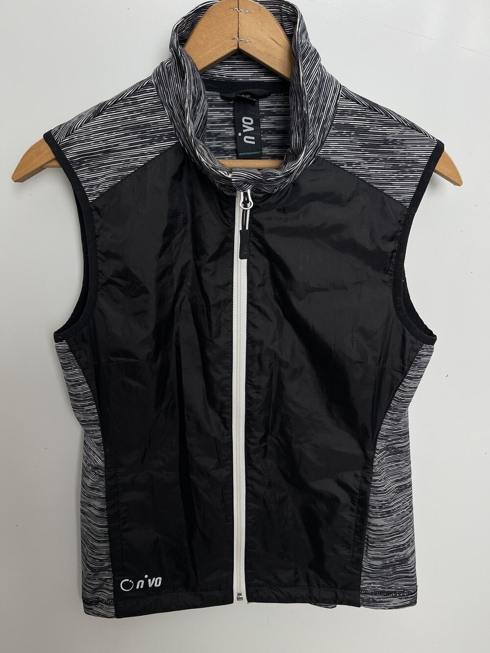 Women's N'VO Golf Vest Black/White color size S